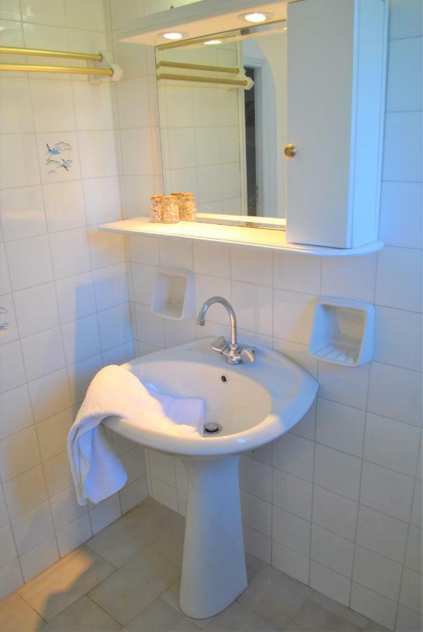Lefkothea Apartments Kassiopi Luaran gambar