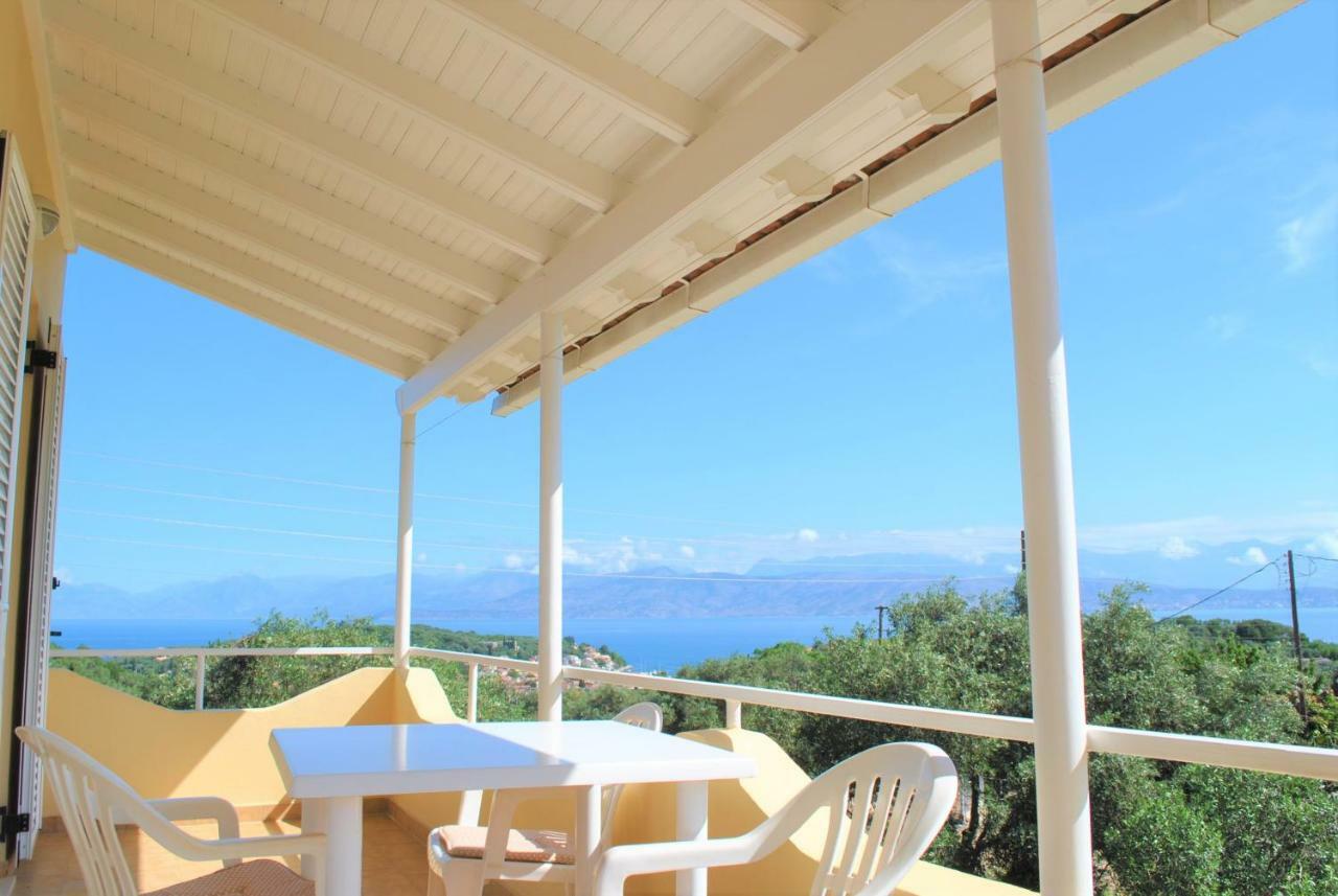Lefkothea Apartments Kassiopi Luaran gambar