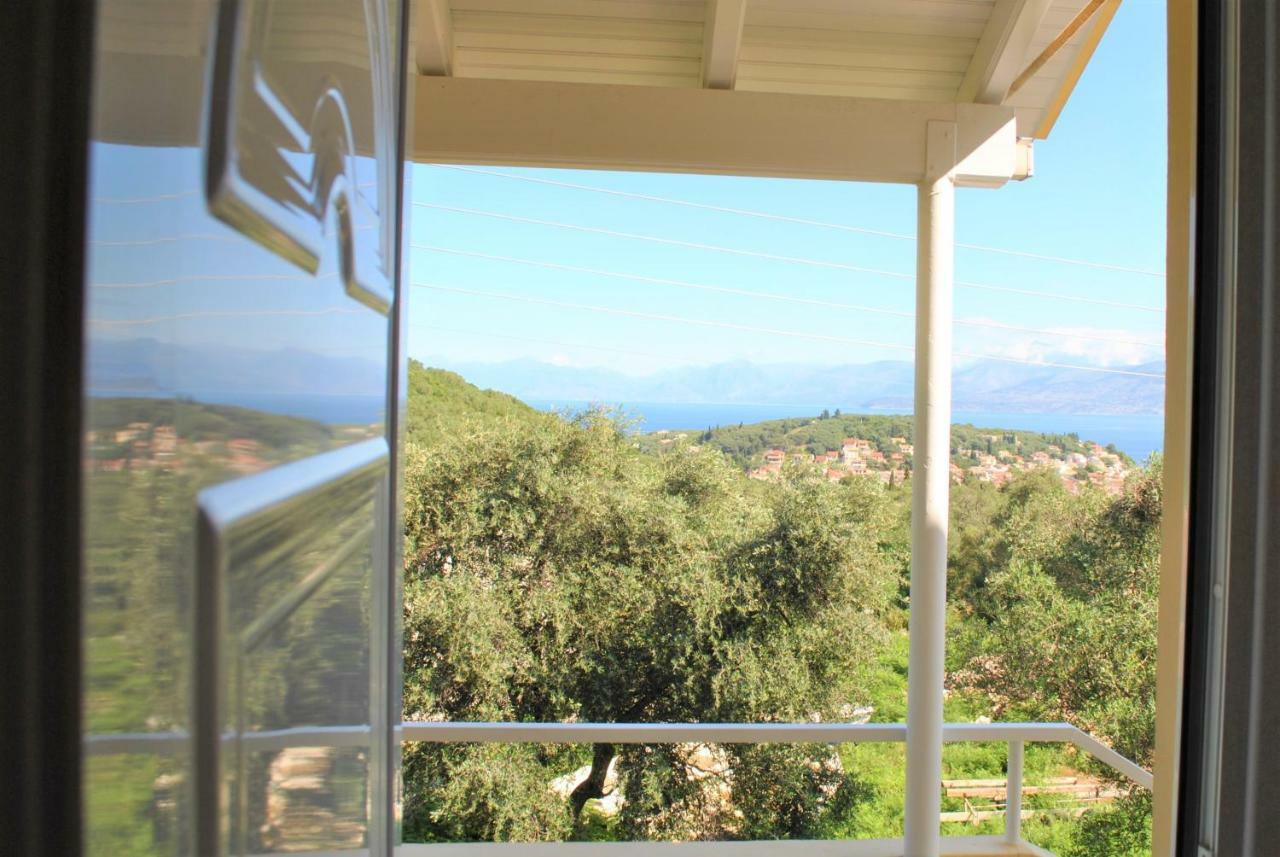 Lefkothea Apartments Kassiopi Luaran gambar